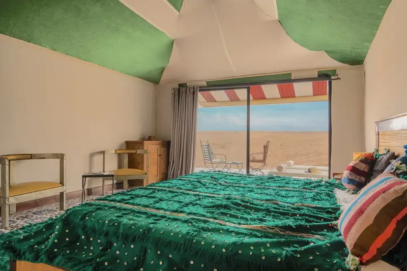 Habitación de tienda de lujo con vista al desierto Agafay